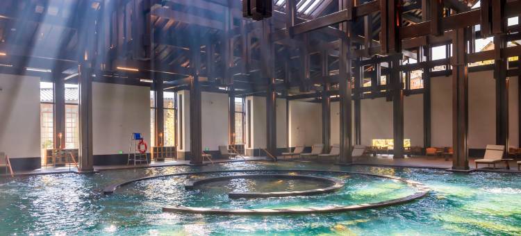 美林东方·天然原矿｜雪山温泉·森林汤院·玉龙雪山野奢温泉度假酒店图片