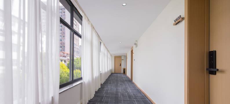 柏豪电竞酒店(张家界后溶美食街店)图片