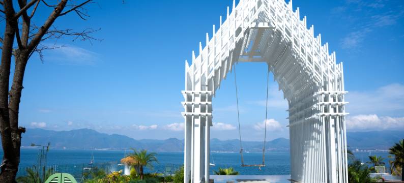 抚仙湖阑珊宿图片