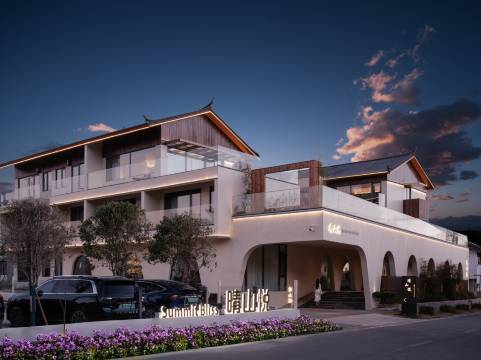 SUNNY｜晴山悦 • 日照金山空中花园野奢度假酒店(白沙古镇店)图片