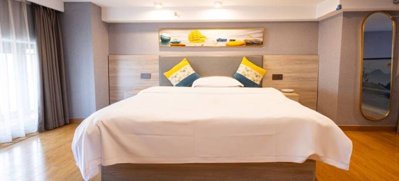 雷神电竞酒店(南昌西站礼庄山地铁站店)图片