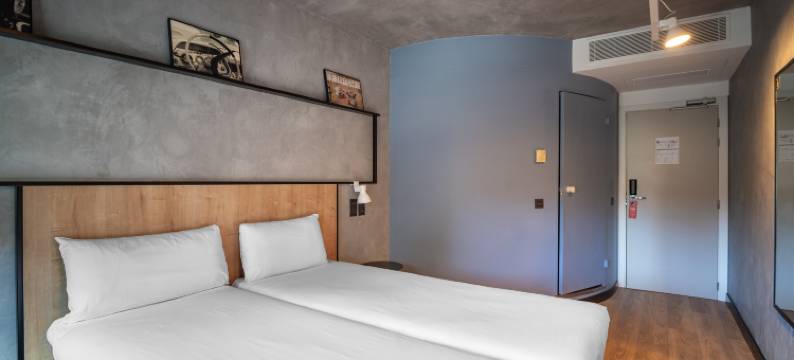 宜必思巴塞罗那格拉诺列尔斯蒙特梅洛酒店(Ibis Barcelona Montmelo Granollers)图片