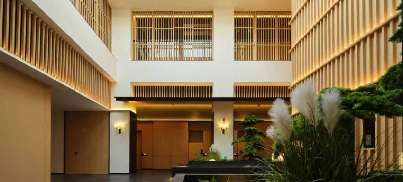 SFEEL设计师酒店(阿克苏机场金桥时光里店)图片