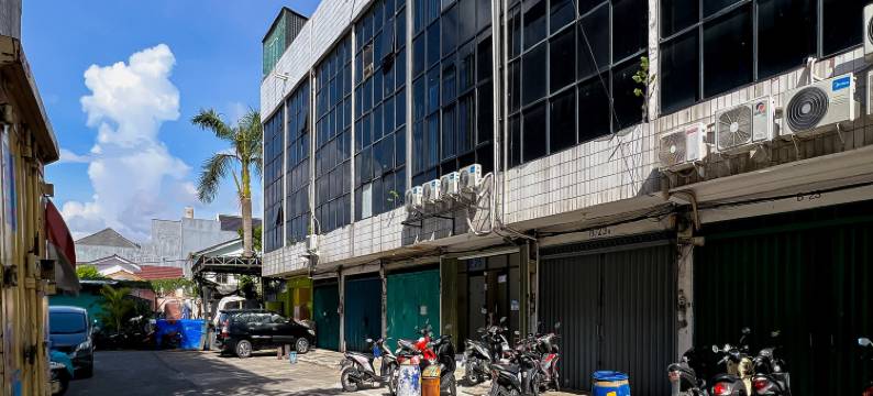 JJ豪斯米特拉红门酒店(JJ House Mitra RedDoorz)图片