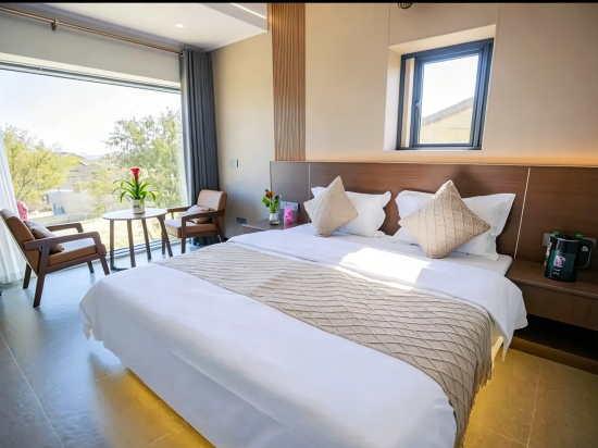 希海客栈(坛南湾沙滩店)