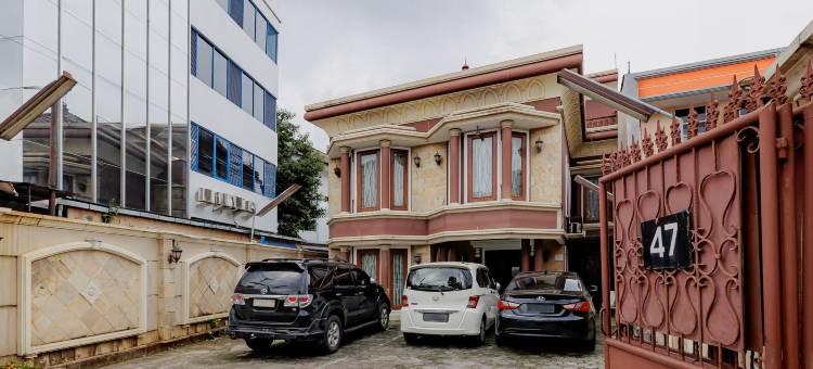 利维纳米特拉之家红门酒店(House Of Livina Mitra RedDoorz)图片