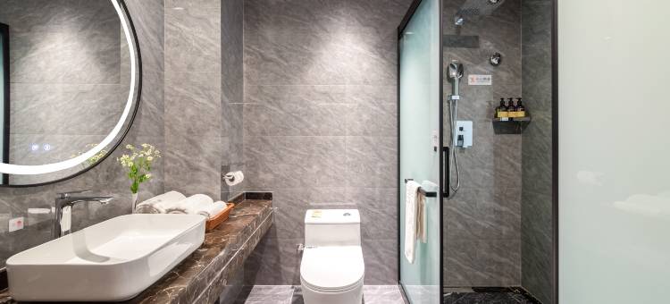 金兰欧酒店(平昌春光苑商业步行街店)图片