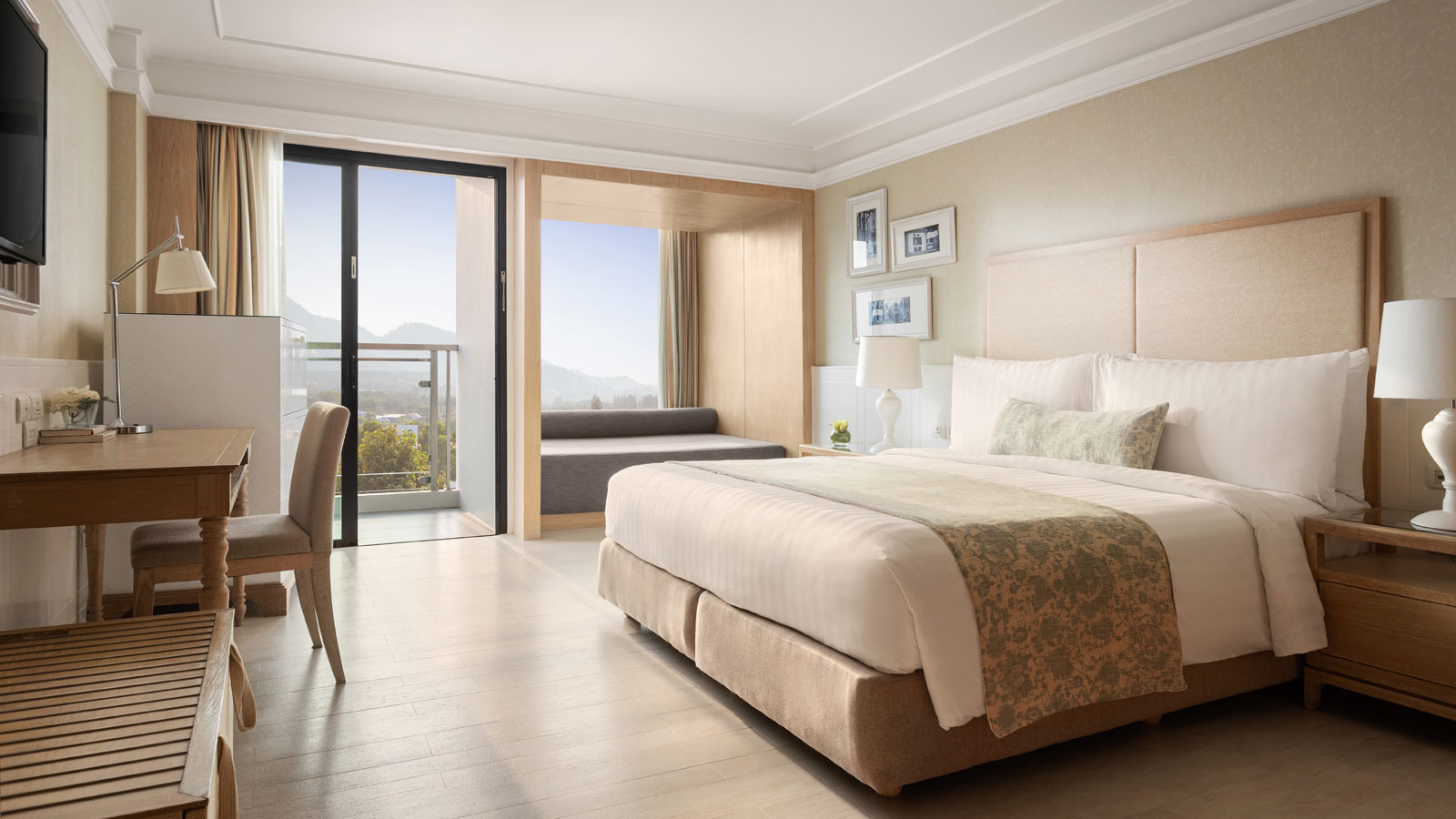 Amari Hua HinOver view