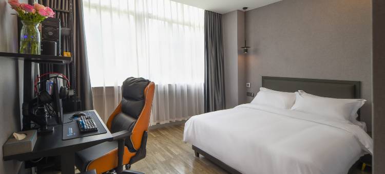 IDJ爱电竞酒店(珠海情侣路海滨泳场店)图片