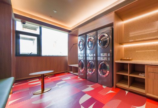 Orange Hotel (Shenzhen Futian Shawei Metro Station) Hotel Overview