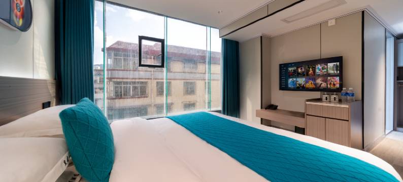 皇庭一号酒店(六盘水高铁站店)图片