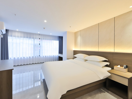 瑞顺·网红轻奢民宿(延吉延边大学西市场店)