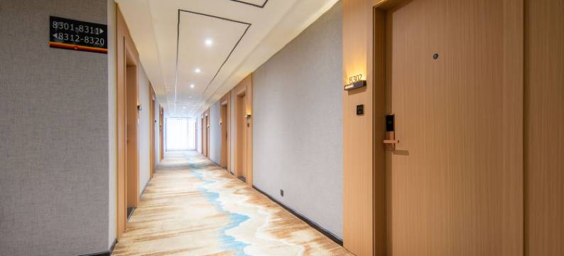 龙猫星球酒店(大邑高铁站店)图片