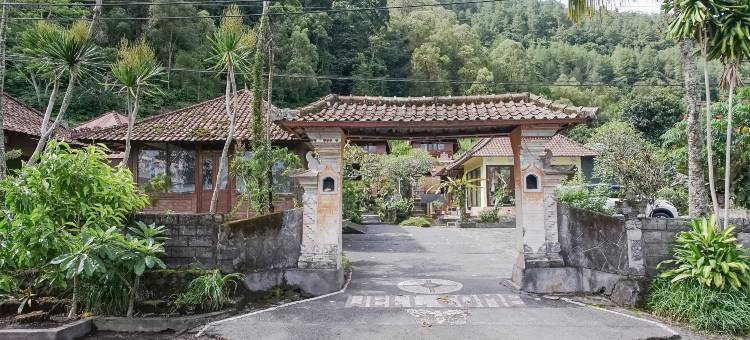巴鲁纳湖畔景观酒店(Baruna Lakeside View)图片