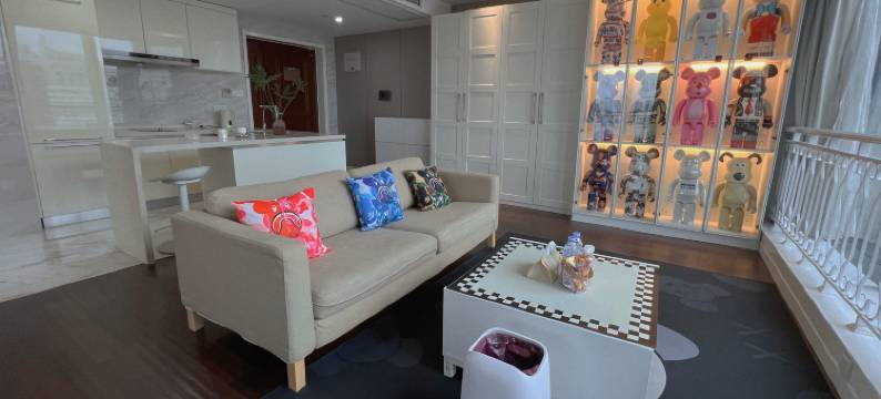 静谧时光影视民宿(南京新街口苏宁雅悦店)图片