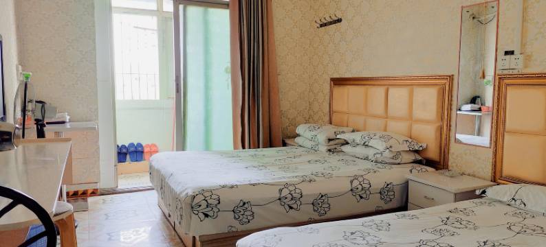 新港旅店(武汉纺织大学阳光校区江夏一中店)图片