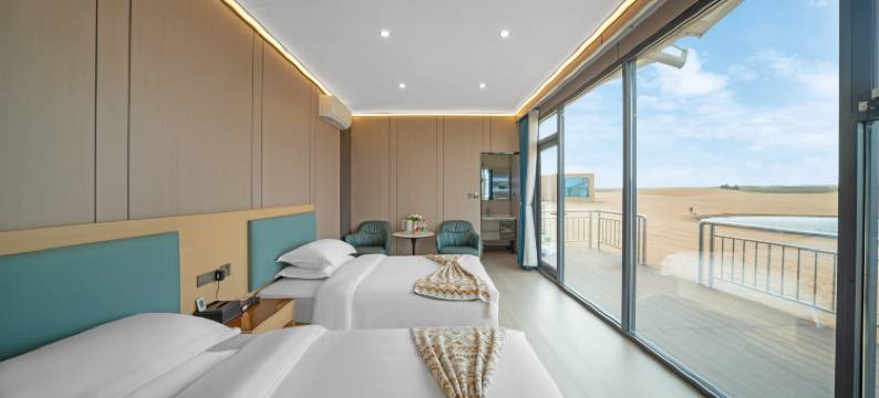 六十六号星星 · 亲子研学沙漠露营地图片