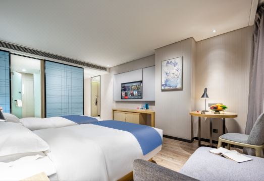 Echarm Hotel (Chengdu Chunxi Road Pedestrian Street) Hotel Overview