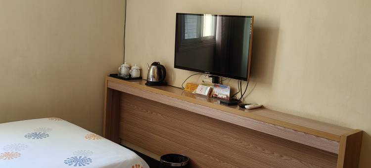 怡然宾馆(岚皋客运站店)图片