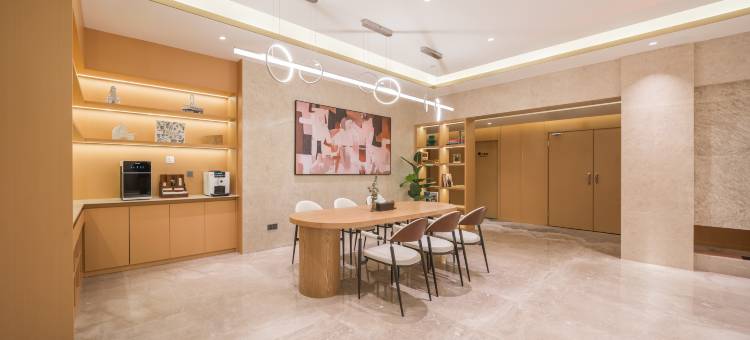 万信至格酒店(黄龙九寨高铁站店)图片
