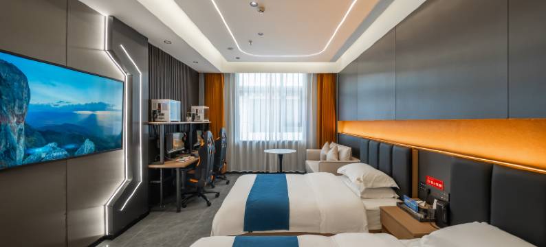 逸竞电竞酒店(类乌齐店)图片