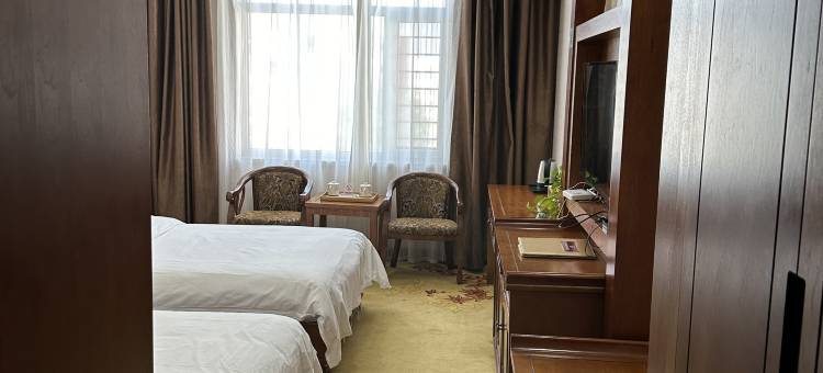 化隆丝路蕃客国际饭店图片