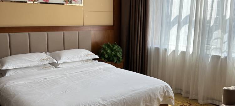 化隆丝路蕃客国际饭店图片