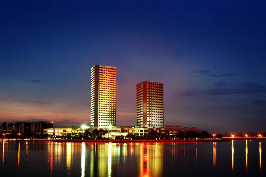 開平潭江半島酒店