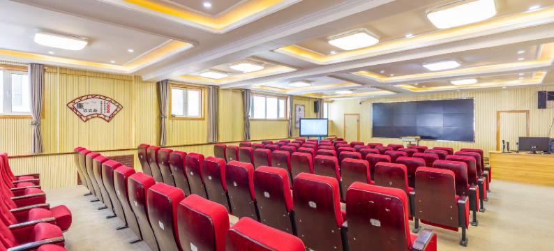 西宁吉顺福酒店(城东吾悦广场店)图片