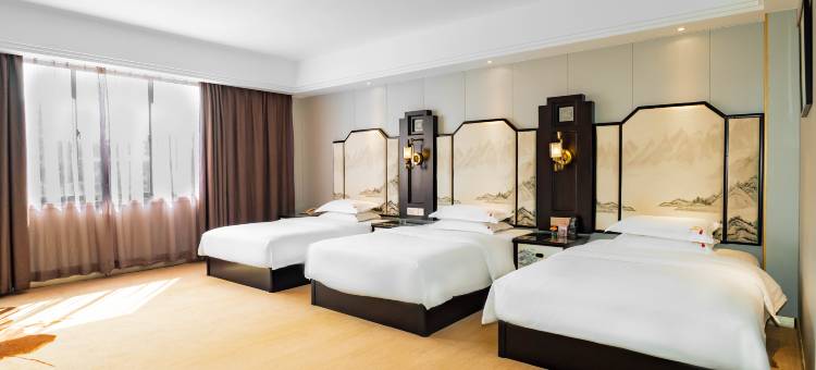 桂林睿吉·西山精品酒店(芦笛岩两江四湖店)图片