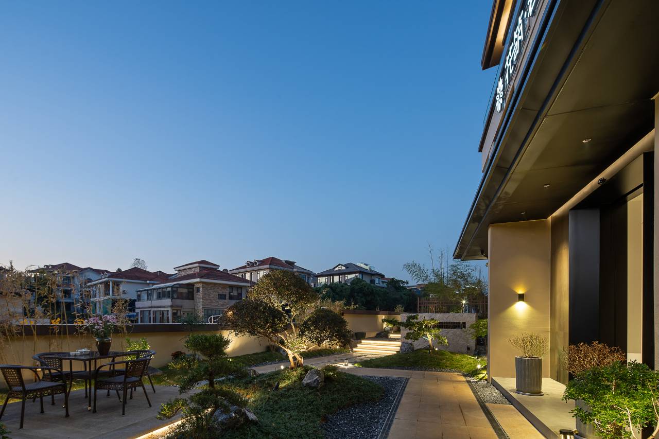 花筑·岩山堂·园林造景·禅意茶空间·轻奢度假庭院(武夷山店)图片