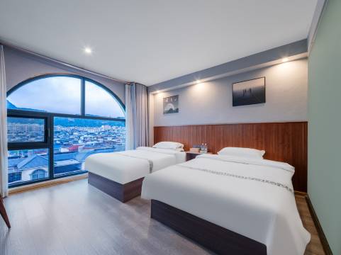 文山金石特色酒店