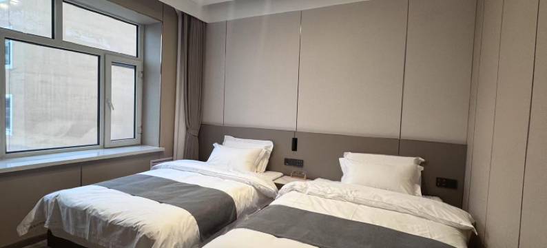 朗悦轻奢酒店图片