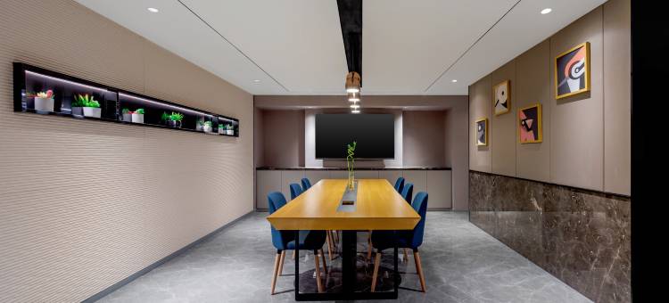 秋实酒店(乌鲁木齐国际会展中心店)图片