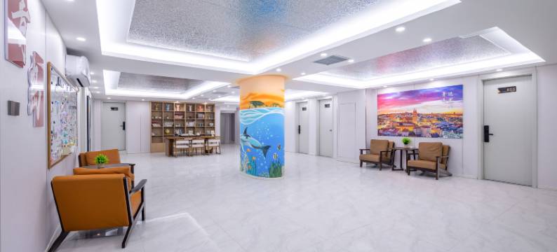 青岛兰呈美宿(五四广场延安三路地铁站店)图片