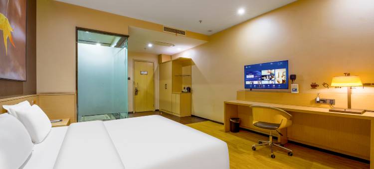 IU酒店(太原长风西街万象城店)图片