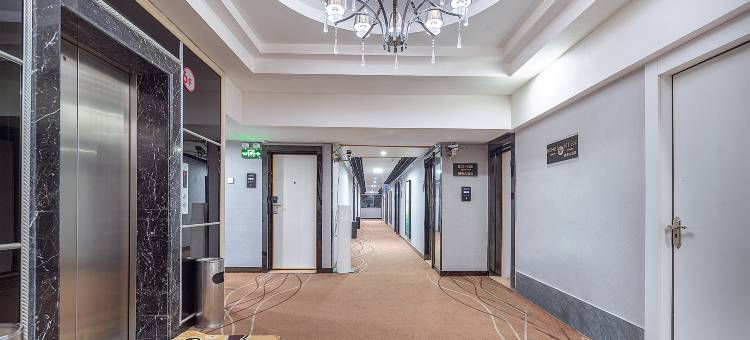 河池顺泰大酒店(文化广场金城江公园店)图片