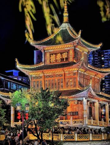 贵阳·欢住｜Soong·CinemaBathtub设计酒店(喷水池地铁站甲秀楼店)图片