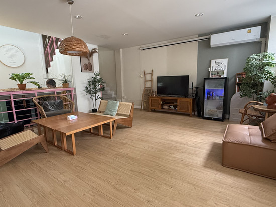 曼谷是隆路纯女性青旅