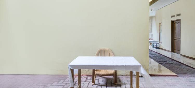 奥唐格朗酒店靠近 Indomilk 竞技场体育场(前苏丹官邸)(Hotel O Tangerang Near Indomilk Arena Stadium Formerly Sultan Residence)图片