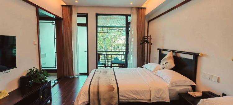 福祥居·极简伴江景观民宿(边城茶峒景区店)图片