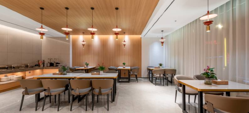 秋山居酒店(西江千户苗寨大北门店)图片