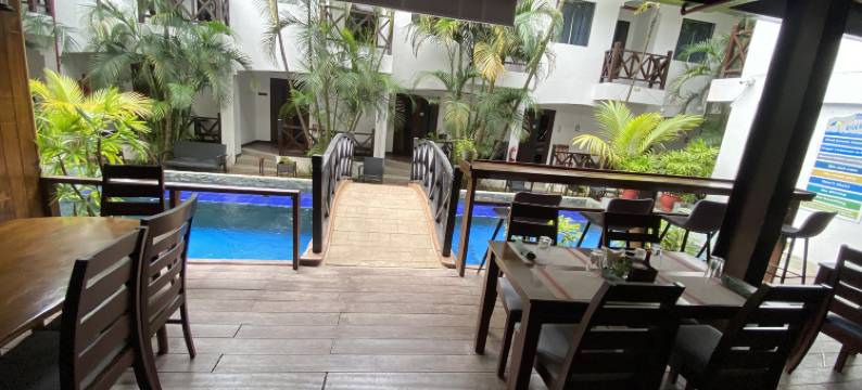 天堂海滩度假村(Nirvana Beach Resort)图片