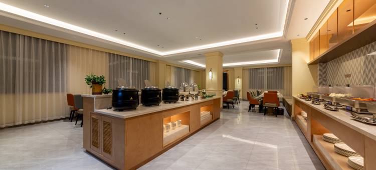 维也纳酒店(珠峰路巴松村店)图片