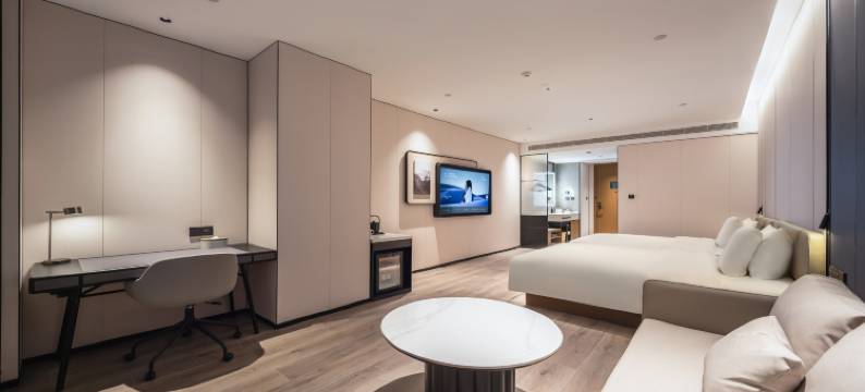 青岛栈桥中山路亚朵酒店图片