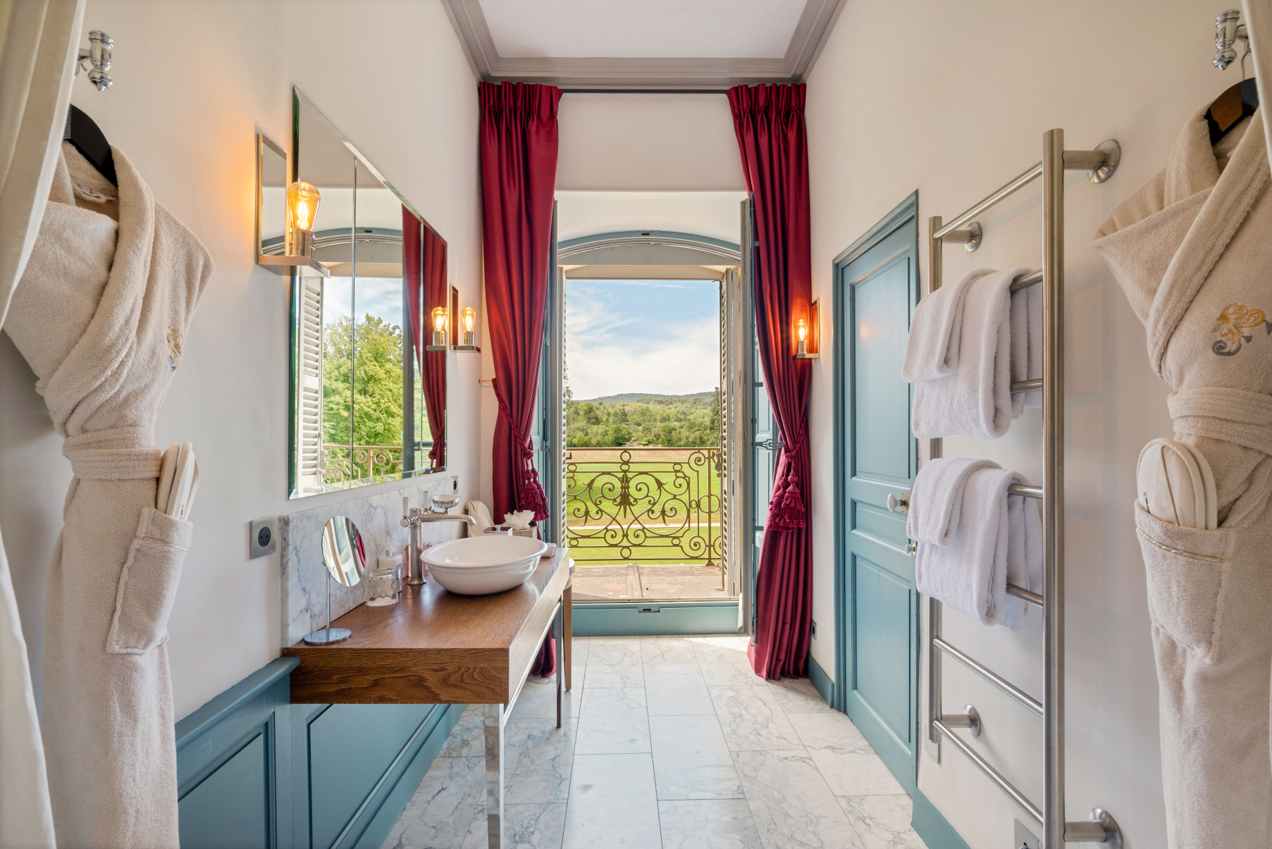 Château de Fonscolombe - Relais & Châteaux Hotel Overview