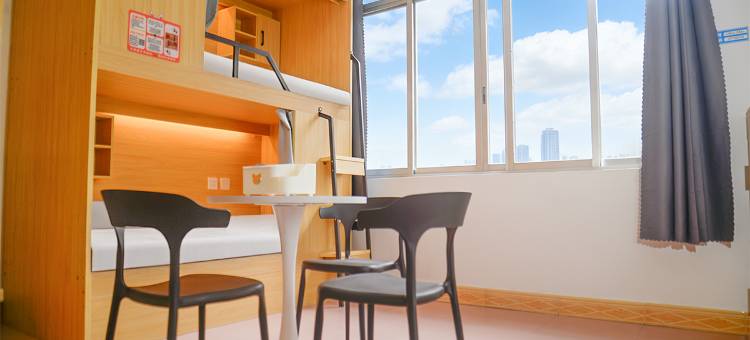 三只猫青年旅社(金城江店)图片