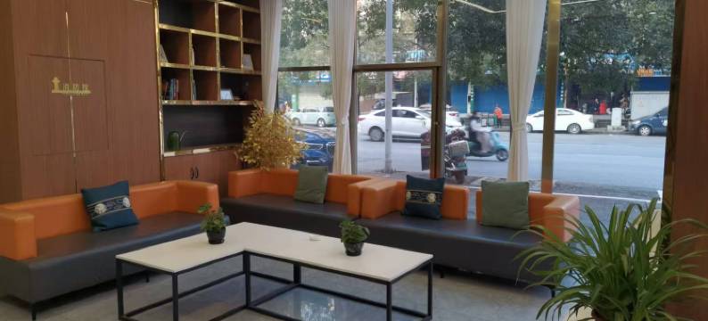 广悦臻酒店(桂林火车北站芳华路店)图片