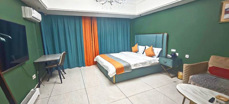 爱你时尚酒店(顺城万达店)图片