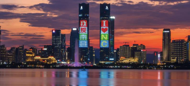 欢漫酒店(南昌西站北广场国际体育中心店)图片